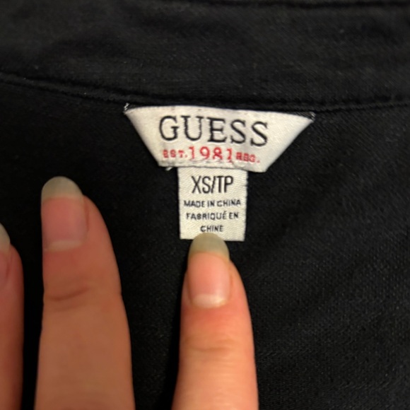 Women’s Guess T-Shirt - Picture 3 of 3